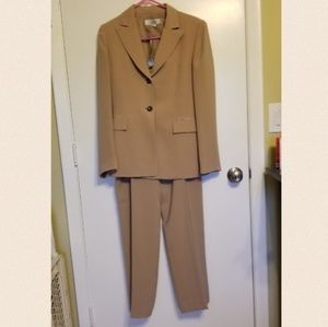 Women's suit